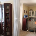 Мягкая белая перегородка для частной квартиры