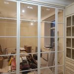 Стеклянная перегородка для частной квартиры