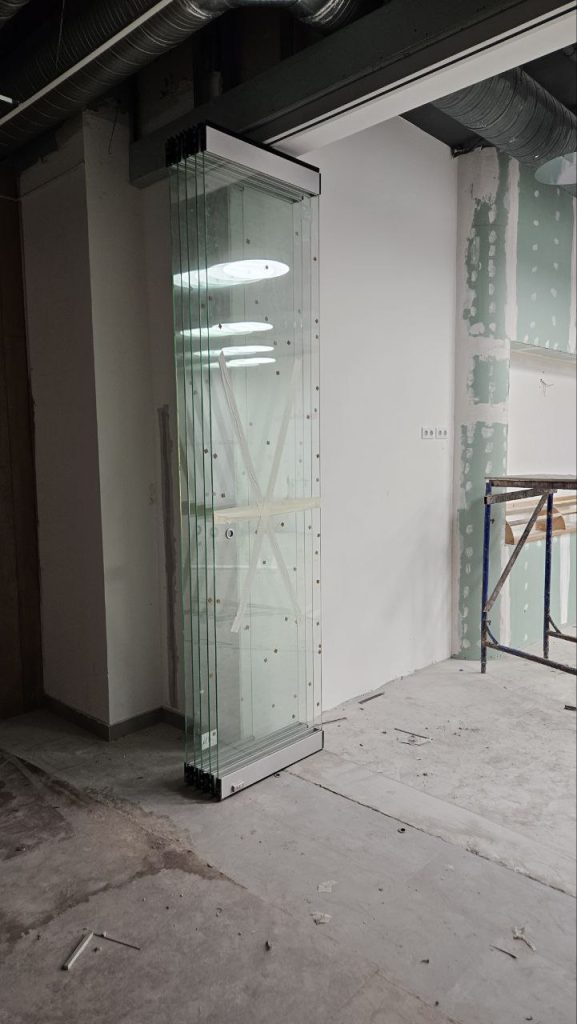 Раздвижная перегородка для школы в Белгороде: функциональность, стиль и качество от SlidingPartition.ru