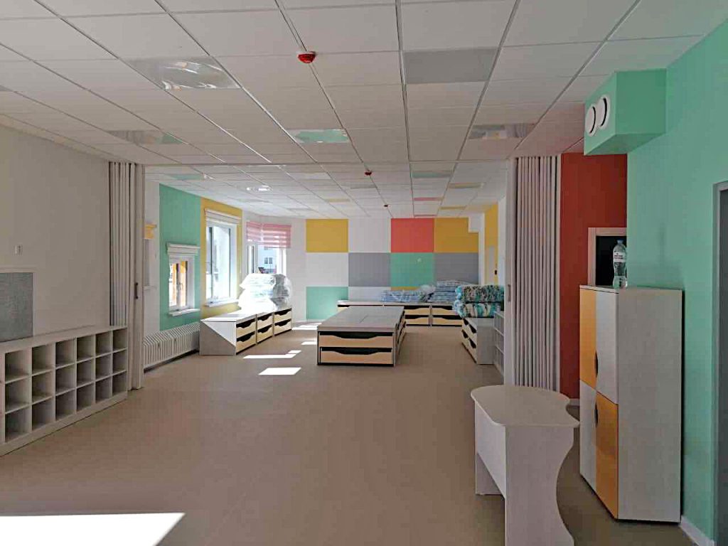 белая мягкая перегородка для детского сада в городе Тюмень