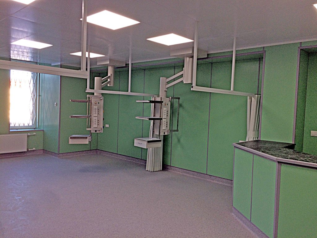 Белая мягкая раздвижная перегородка для больницы