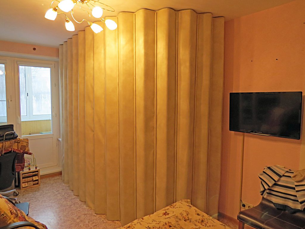 Мягкая радиусная перегородка для вашей квартиры в Брянске