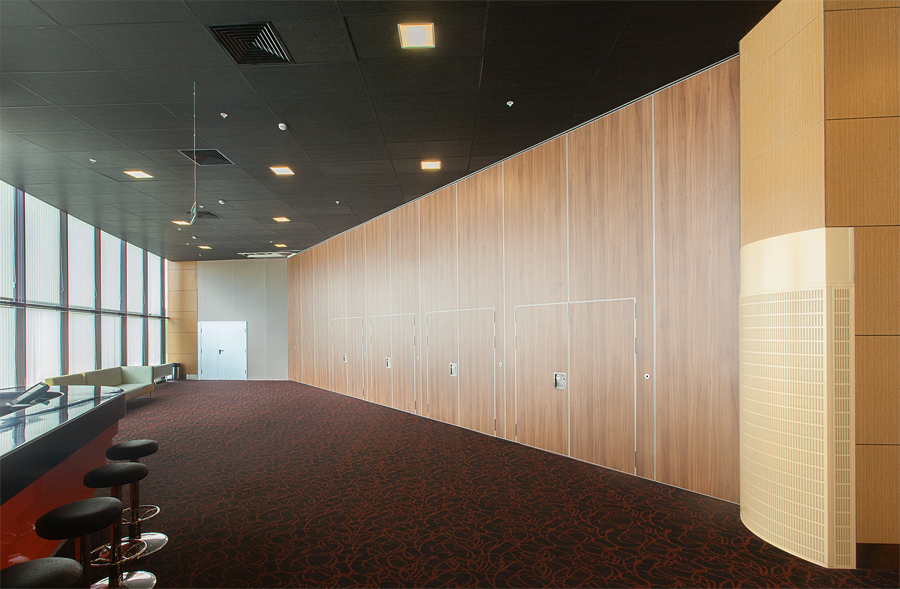 Кейс: Раздвижная стена для актового зала от Sliding Partition